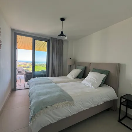 Calanova One Seaview Apartment *